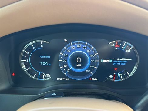 Used 2017 Cadillac Escalade Platinum AWD/4WD image 34