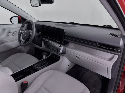 Used 2025 Hyundai Kona SE AWD/4WD image 26
