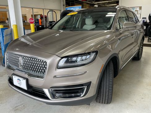 Used 2020 Lincoln Nautilus Reserve w/ Cargo Utility Package image 5