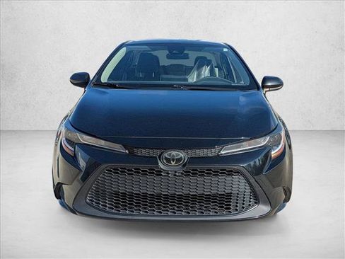 Certified 2020 Toyota Corolla LE image 2