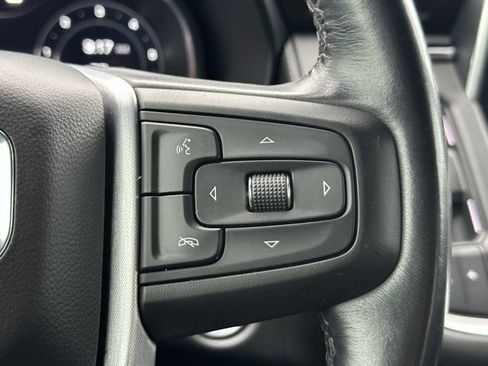 Used 2022 GMC Yukon XL SLE image 19