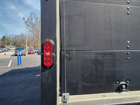 Used 2022 Chevrolet Express 3500 w/ Power Convenience Package image 13