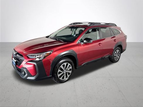 Certified 2025 Subaru Outback Premium AWD/4WD image 2