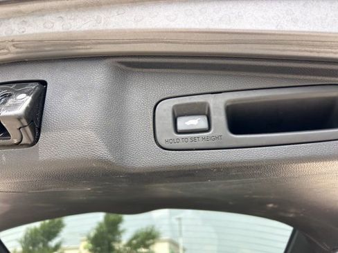 Used 2018 Honda CR-V EX-L image 10