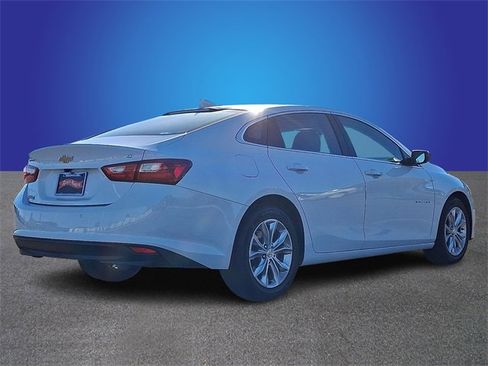 Used 2024 Chevrolet Malibu LT image 4