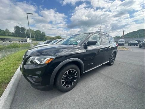 Used 2019 Nissan Pathfinder SL AWD/4WD image 1