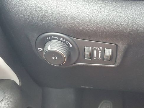 Used 2024 Jeep Compass Limited AWD/4WD image 19