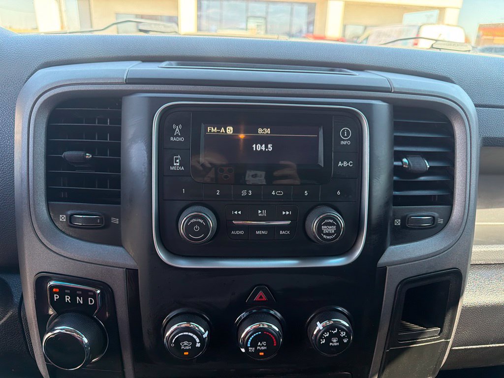 Used 2015 RAM 1500 Express RWD image 29