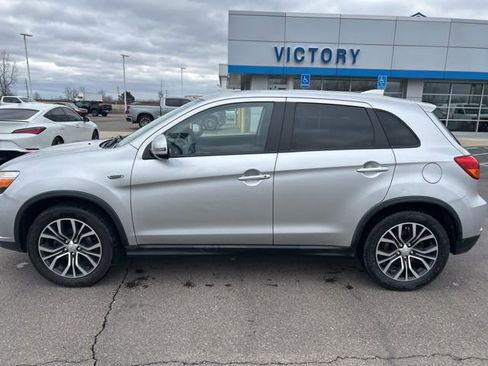 Used 2019 Mitsubishi Outlander Sport ES image 8
