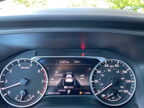 Certified 2025 Nissan Rogue S FWD image 33
