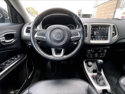 Used 2018 Jeep Compass Latitude w/ Popular Equipment Group image 6