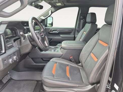 Used 2025 GMC Sierra 2500 AT4 w/ AT4 Premium Plus Package AWD/4WD image 23