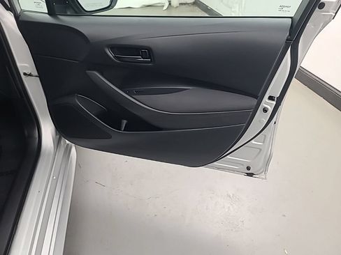 Used 2024 Toyota Corolla LE FWD image 12