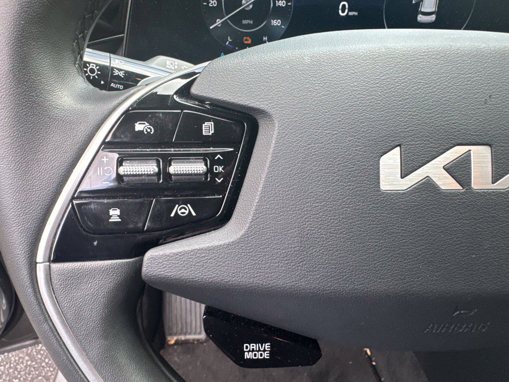 Used 2024 Kia Niro Wind FWD image 11