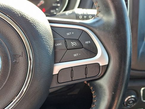 Used 2020 Jeep Compass Latitude w/ Safety & Security Group image 21