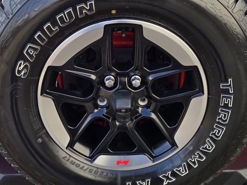 Used 2020 Jeep Wrangler Rubicon image 12