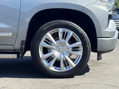 Used 2025 Chevrolet Silverado 1500 High Country w/ High Country Premium Package image 27