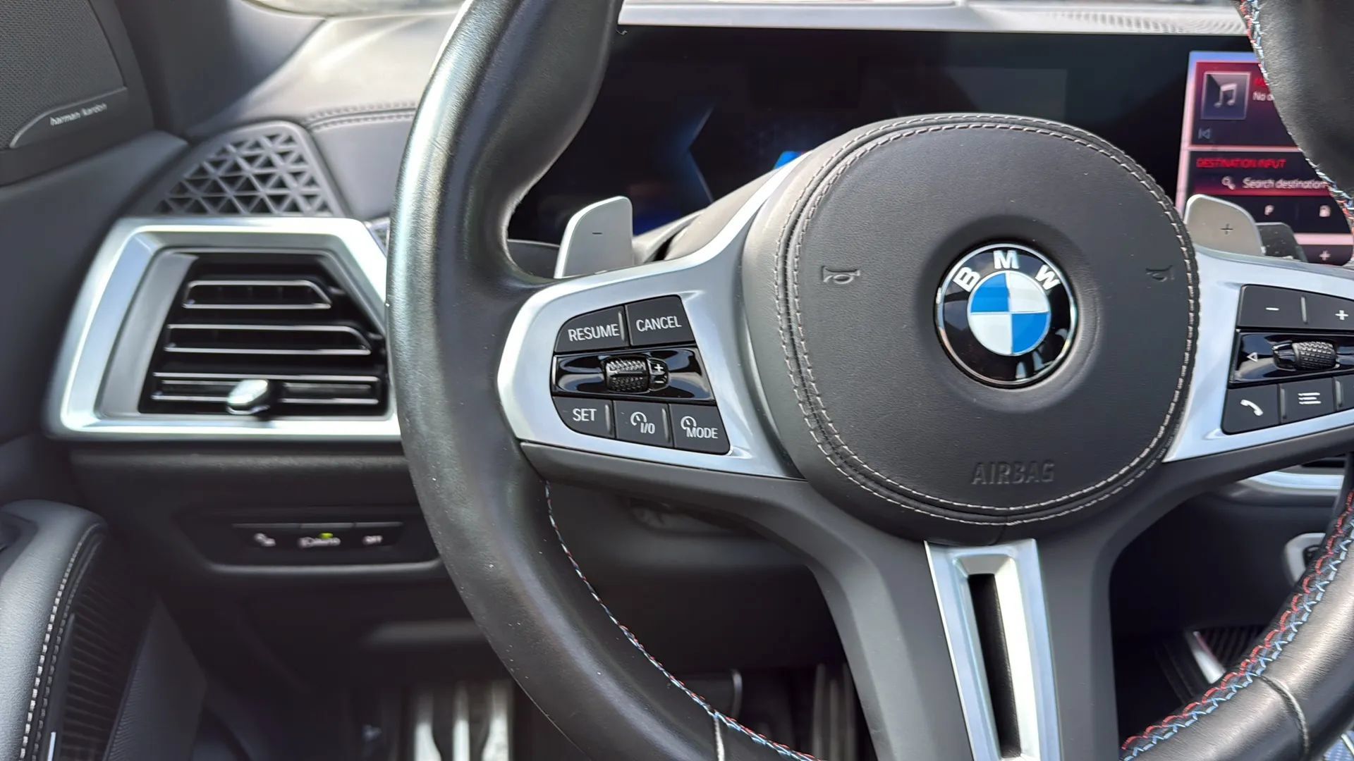 Used 2024 BMW X5 M60i w/ Climate Comfort Package AWD/4WD image 32