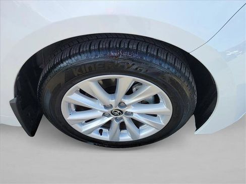 Used 2025 Toyota Corolla LE image 10