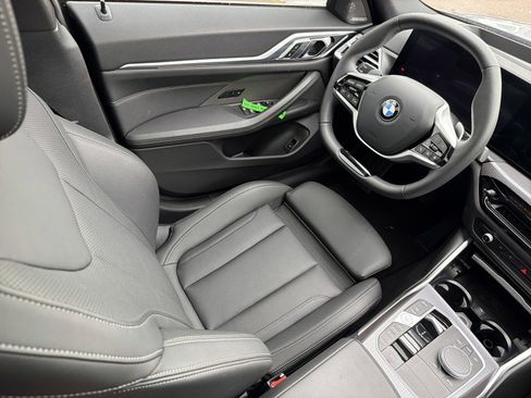 Used 2025 BMW 430i xDrive w/ Premium Package image 10