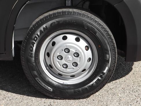 Used 2023 RAM ProMaster 2500 image 49