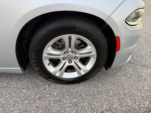 Used 2020 Dodge Charger SXT w/ Leather Interior Group image 28