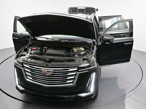 Used 2021 Cadillac Escalade Premium Luxury Platinum w/ Heavy-Duty Trailer Package image 53