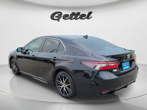 Used 2024 Toyota Camry SE w/ Convenience Package FWD image 7