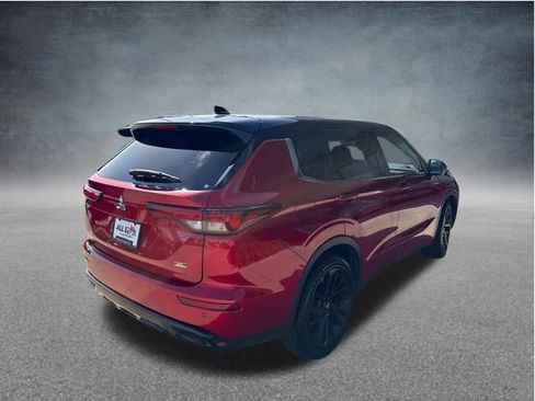 Used 2023 Mitsubishi Outlander SEL FWD image 9