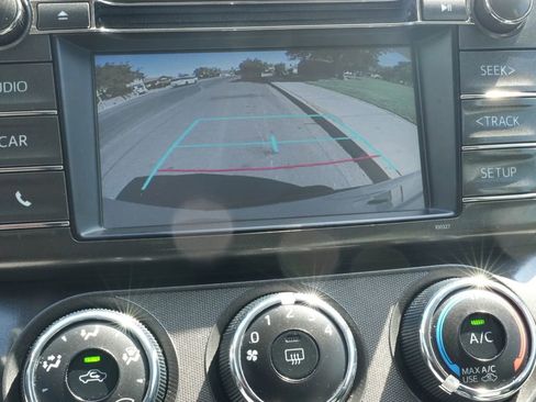 Used 2015 Toyota RAV4 LE FWD image 22