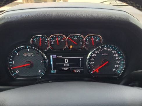 Used 2019 Chevrolet Tahoe LT w/ Luxury Package AWD/4WD image 41