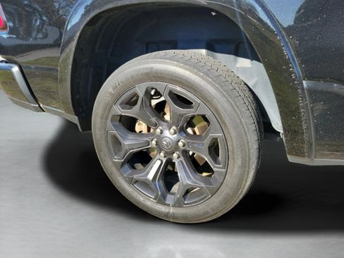 Used 2022 RAM 1500 Limited w/ Night Edition image 16