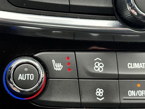 Used 2018 Buick LaCrosse Essence w/ Dynamic Drive Package image 16