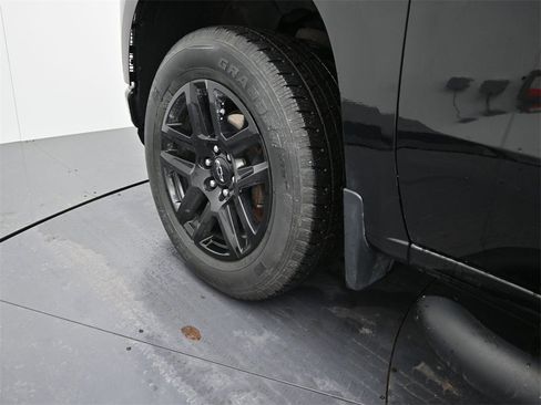 Used 2021 Chevrolet Silverado 1500 Custom w/ Rally Edition image 12