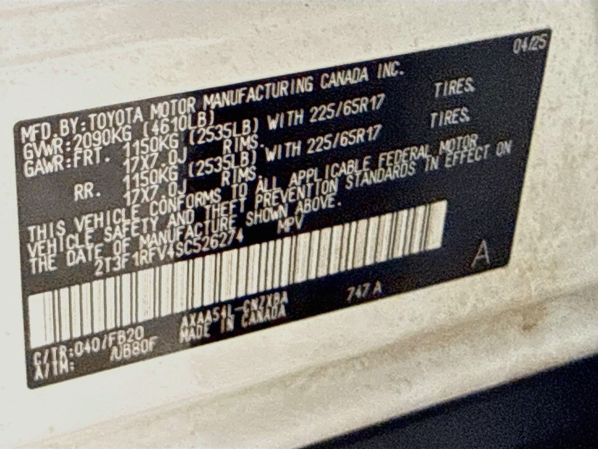 Certified 2025 Toyota RAV4 LE AWD/4WD image 32