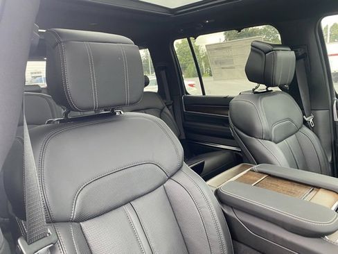 New 2024 Jeep Grand Wagoneer Series I w/ HD Trailer Tow Package image 29