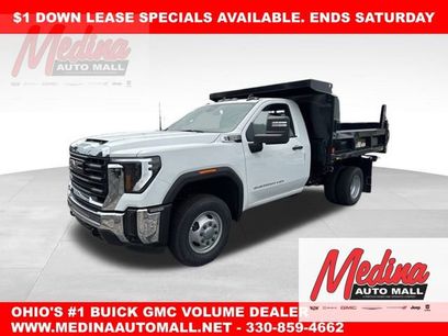 New 2025 GMC Sierra 3500 Pro w/ Convenience Package