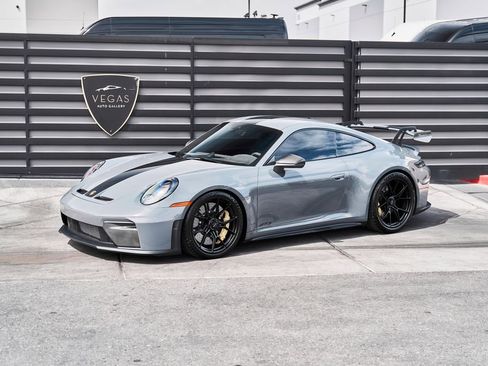 Used 2025 Porsche 911 GT3 RWD image 5