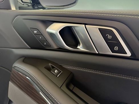 Used 2026 BMW X7 xDrive40i image 41