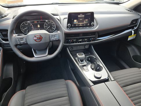 New 2026 Nissan Rogue SV AWD/4WD image 12