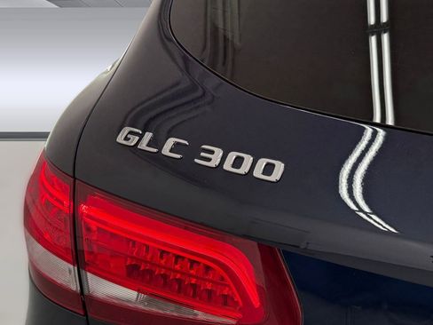 Used 2018 Mercedes-Benz GLC 300 GLC 300 image 11