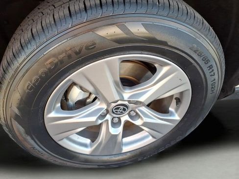 Certified 2024 Toyota RAV4 XLE AWD/4WD image 8