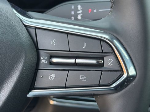 Used 2025 Chevrolet Equinox LT FWD image 26