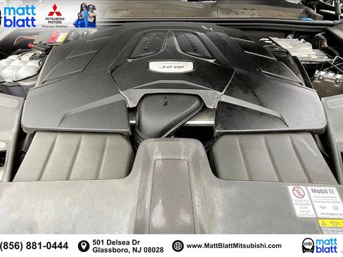 Used 2022 Porsche Cayenne Platinum Edition image 11