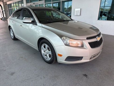 Used 2014 Chevrolet Cruze LT FWD image 9