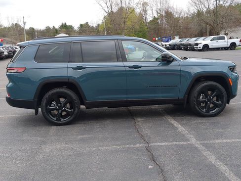 New 2026 Jeep Grand Cherokee L Limited w/ Limited Altitude Package AWD/4WD image 7