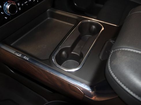 Used 2025 GMC Sierra 3500 SLT w/ SLT Premium Package image 49