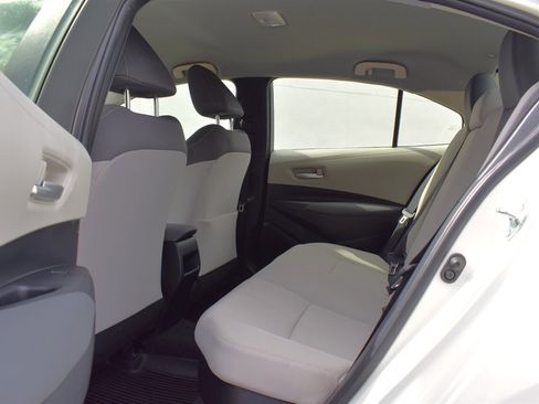 Used 2021 Toyota Corolla LE image 24