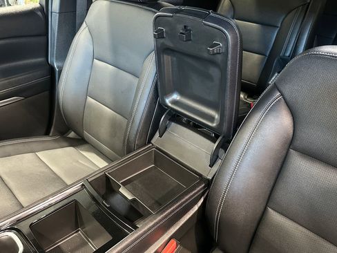 Used 2026 Chevrolet Traverse LT AWD/4WD image 25