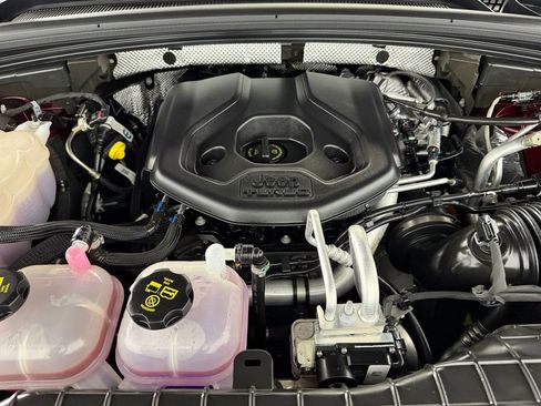 Certified 2023 Jeep Grand Cherokee 4xe image 36